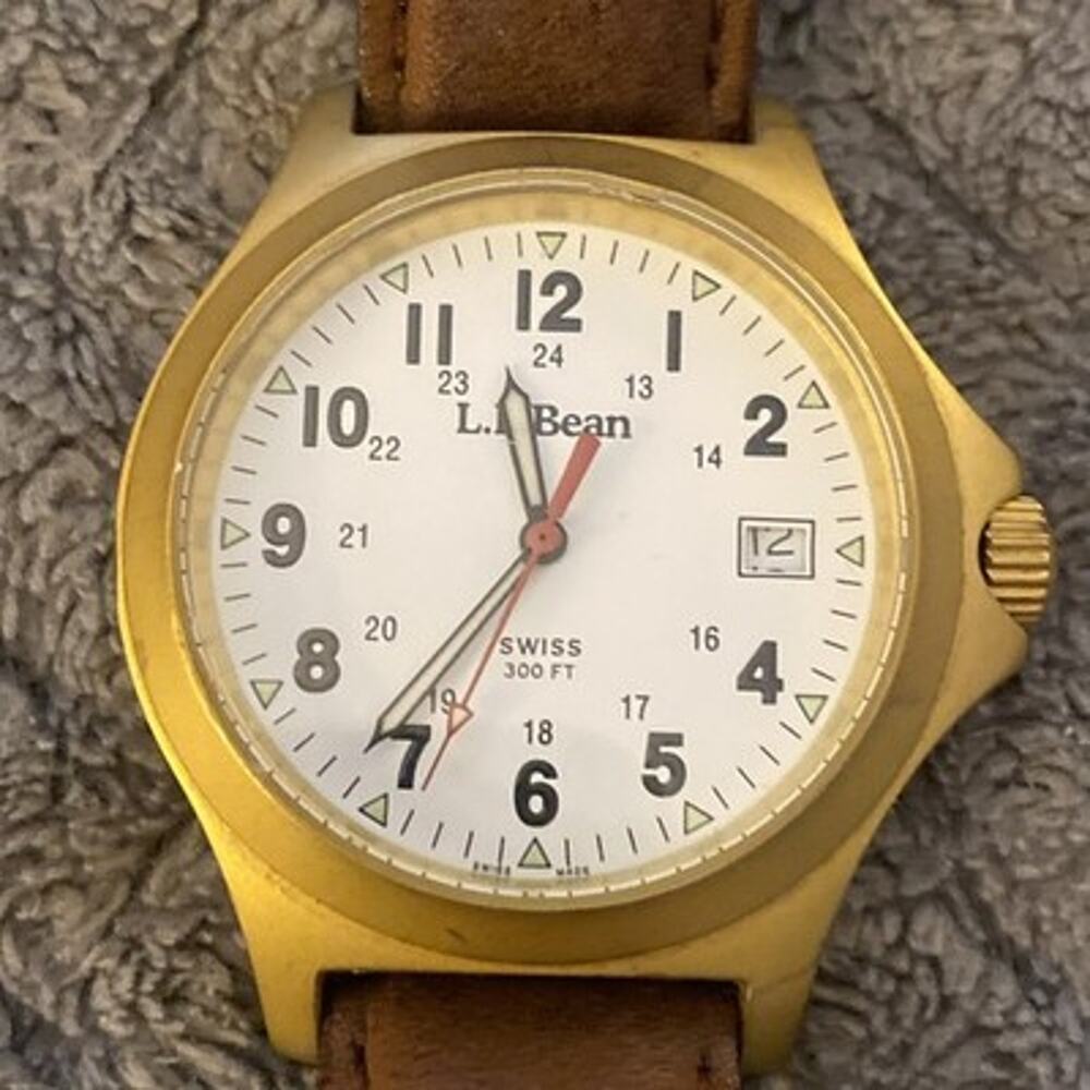 L.L.Bean Swiss Quartz Field Watch White Dial Date 330FT